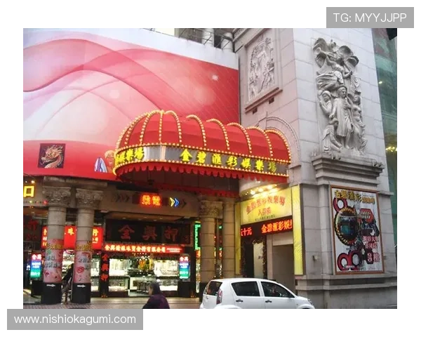澳门金碧汇彩的具体地址在哪里，游客如何方便抵达澳门金碧汇彩